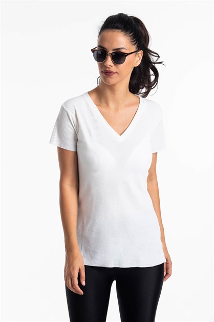 V Yaka Yırtmaçlı Kaşkorse T-Shirt Beyaz