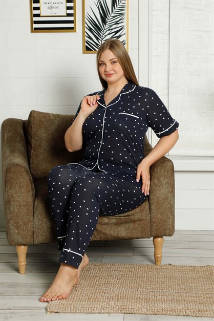 Yıldızlı Düğmeli Büyük Beden Pijama Takımı